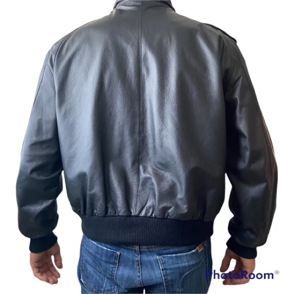 VINTAGE Member’s Only leather jacket - Picture 2 of 8